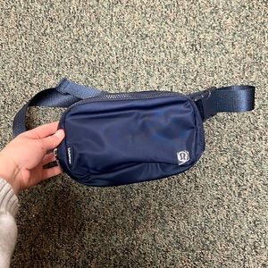 Lululemon Everywhere Belt Bag